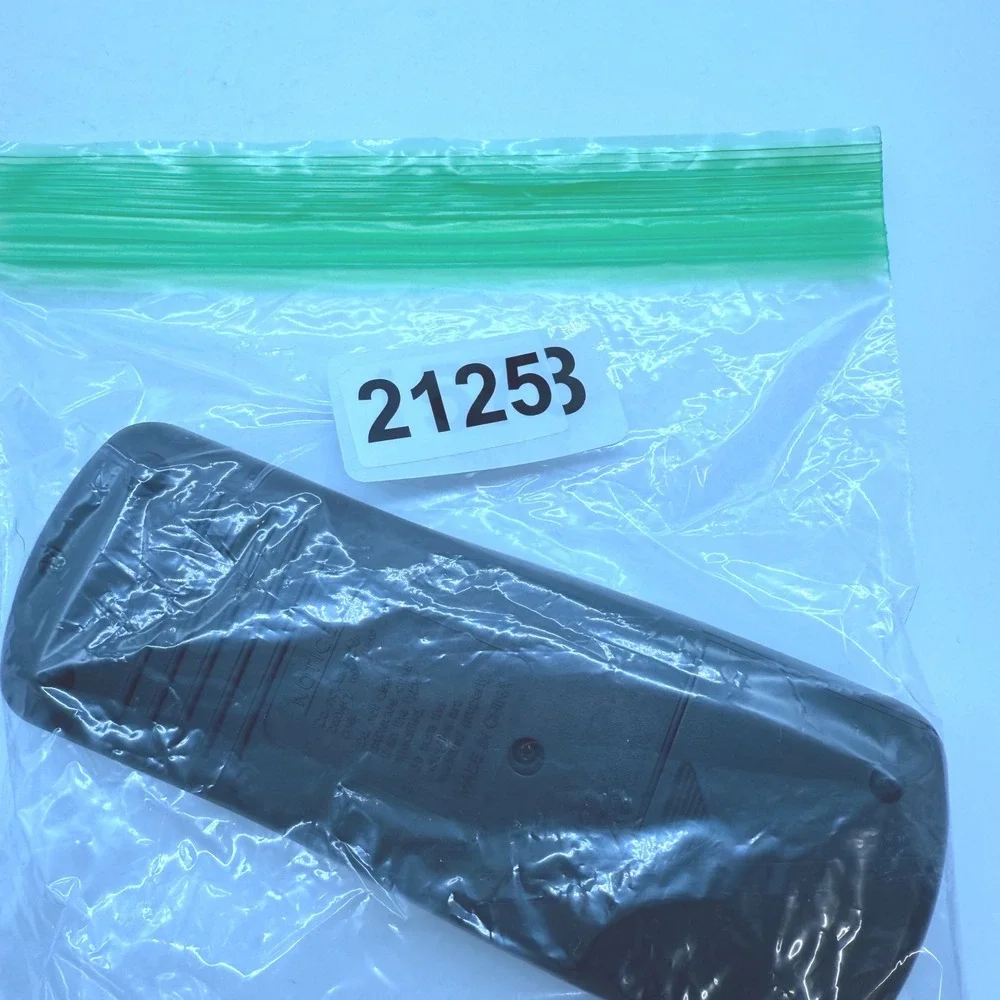 Magnavox NA383 Universal Remote‎ Control Black Replacement TV VCR DVD